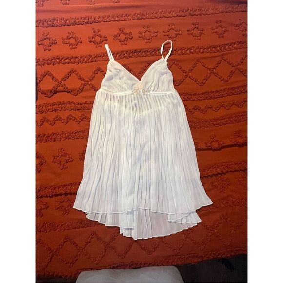 White mini spaghetti straps, panty, brand, new with tags, sexy Teddy nightie. Sz - Picture 3 of 16